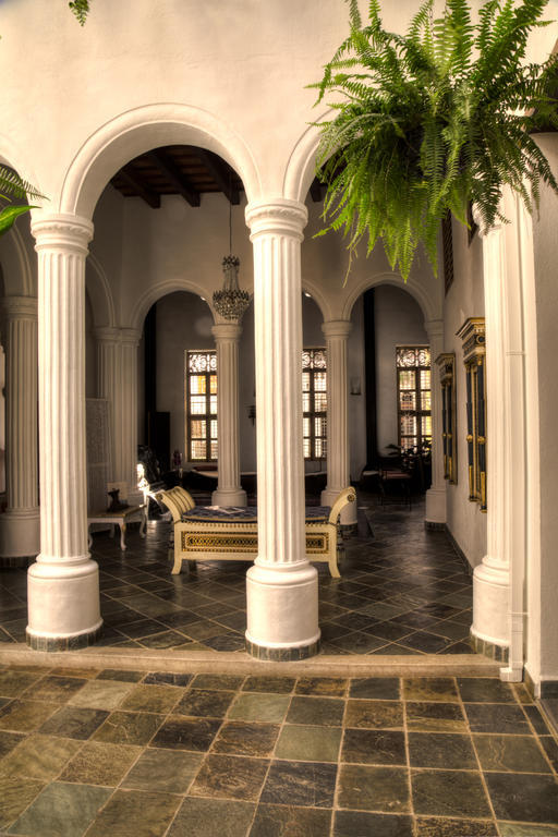 Casa De Leda, A Kali